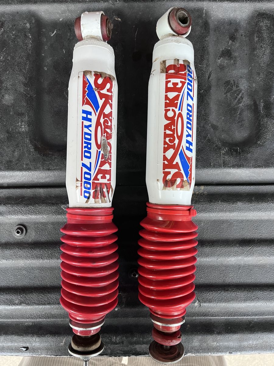 Skyjacker Hydro 7000 shock set