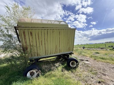 Forage dump wagons
