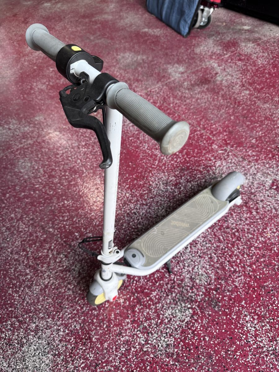 Ninebot Kickscooter Electric Scooter - Used, White/Gray, Portable