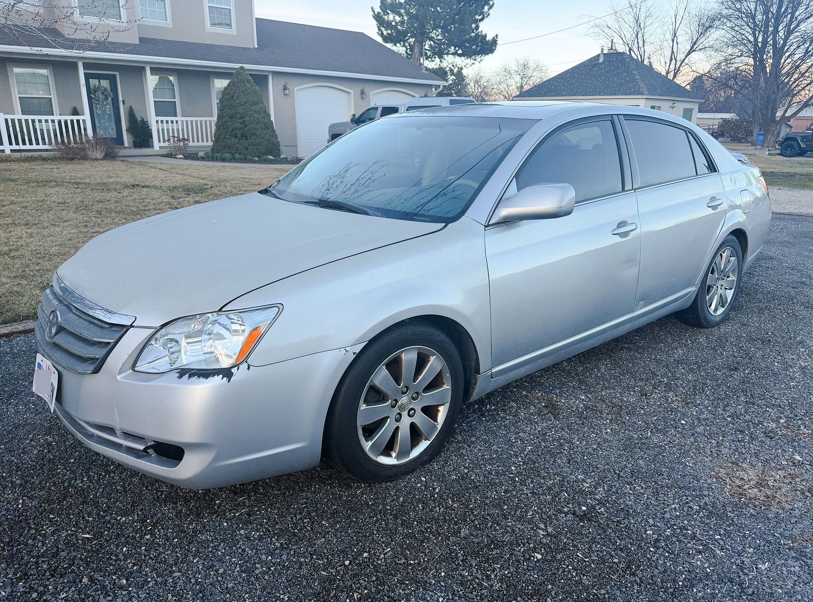 2005 TOYOTA AVALON XLS