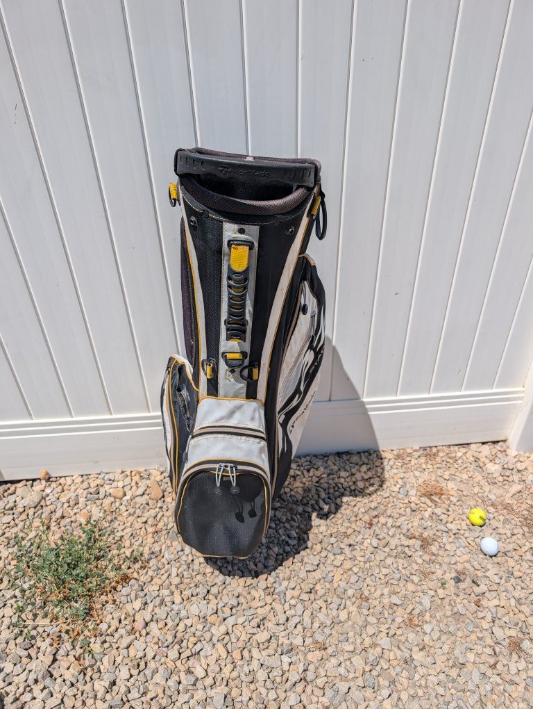 TaylorMade RBZ R11 Golf Bag - Black/White/Yellow Stand Bag With Legs Removed, 5-Way Divider, Used