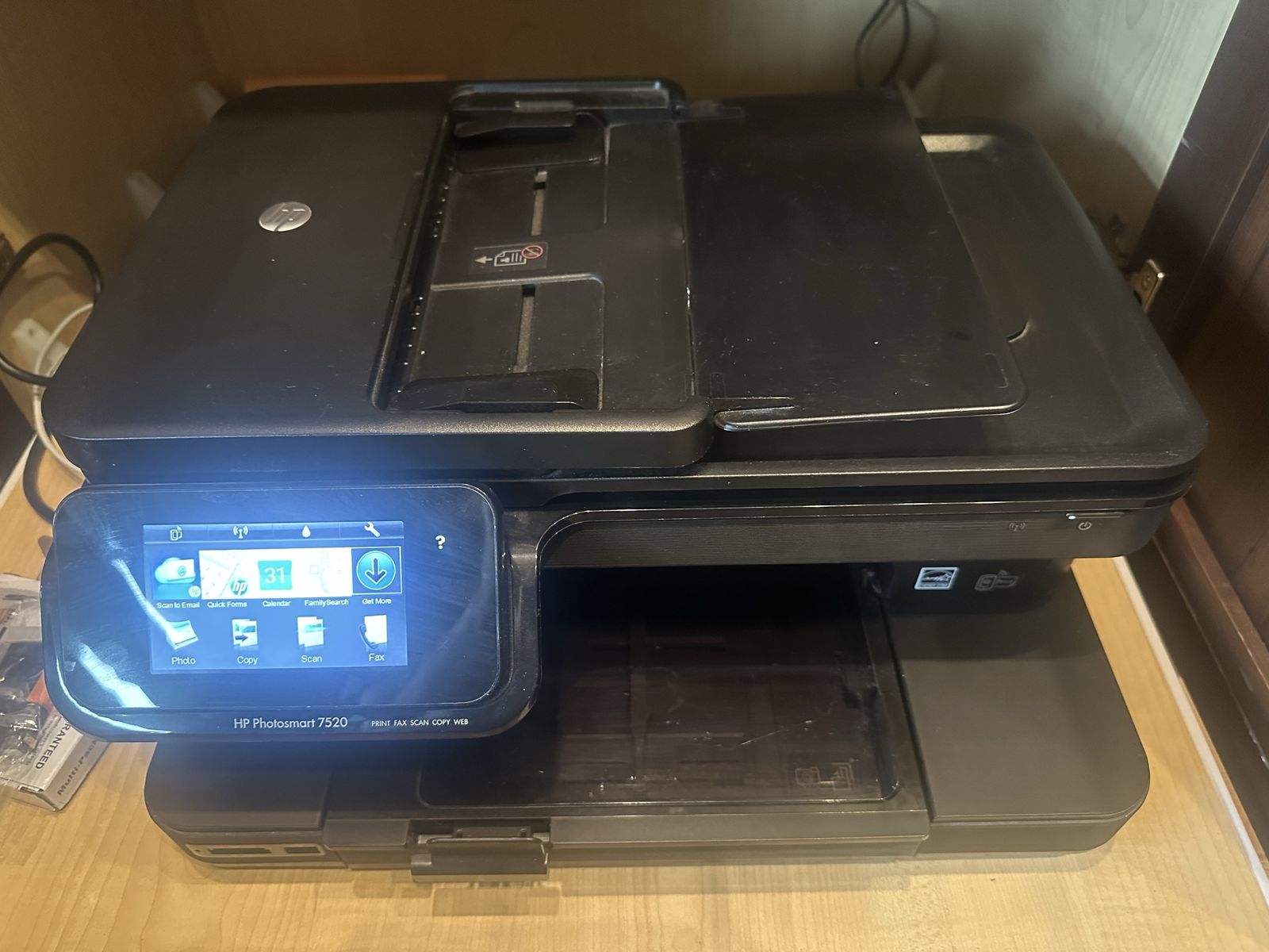 HP Photosmart 7520 All in One Color Printer Scanner Copier Fax