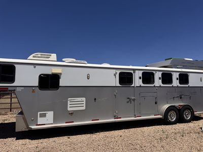 2007 Classic 4-horse living quarters (LQ) trailer for sale