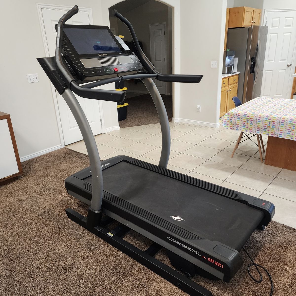 NORDICTRACK X22i TREADMILL COMMERCIAL SUPERIOR CUSHIONING INCLINE TREADMILL w/ iFIT WORKS GREAT GENTLY USED NICE!