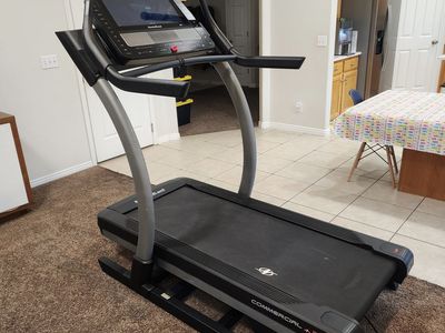 NORDICTRACK X22i TREADMILL COMMERCIAL SUPERIOR CUSHIONING INCLINE TREADMILL w/ iFIT WORKS GREAT GENTLY USED NICE!