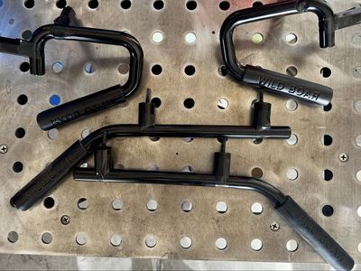 Jeep JKU Grab Handles, Set of 4, Black