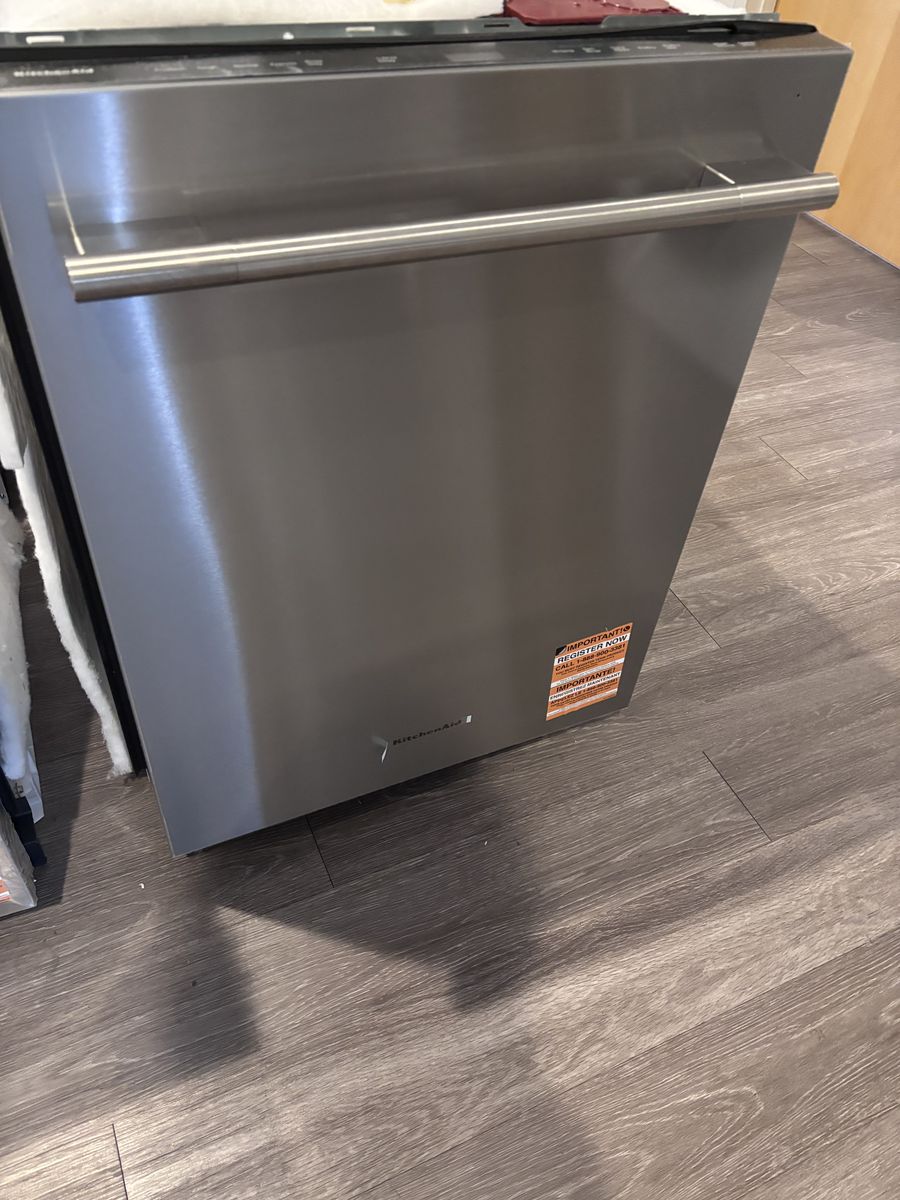 kitchenAid Dishwasher With 3rd Rack