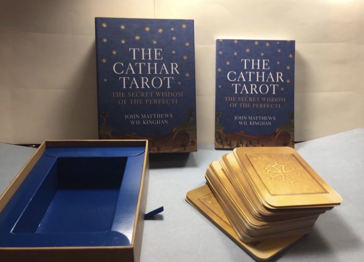 The Cathar Tarot by John Matthews, Wil Kinghan