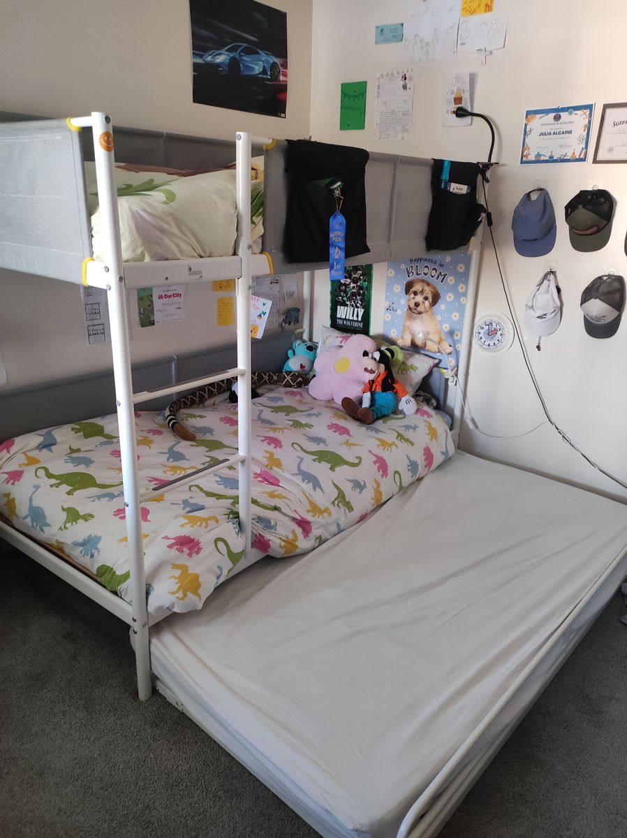 Bunk beds plus extra bed