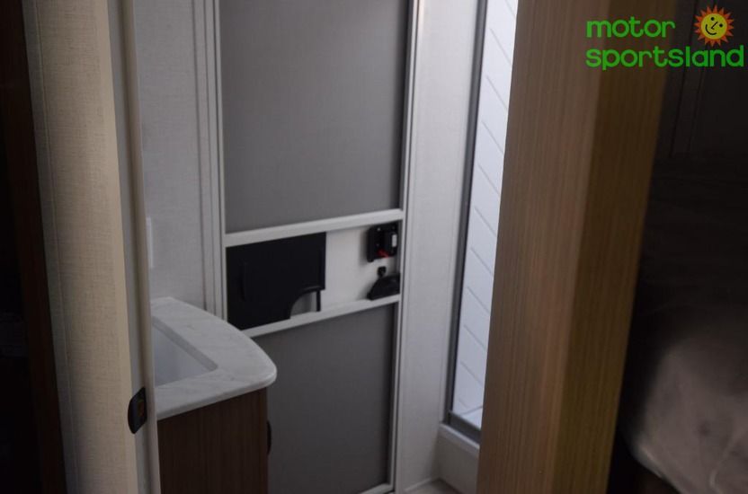 Main image 11