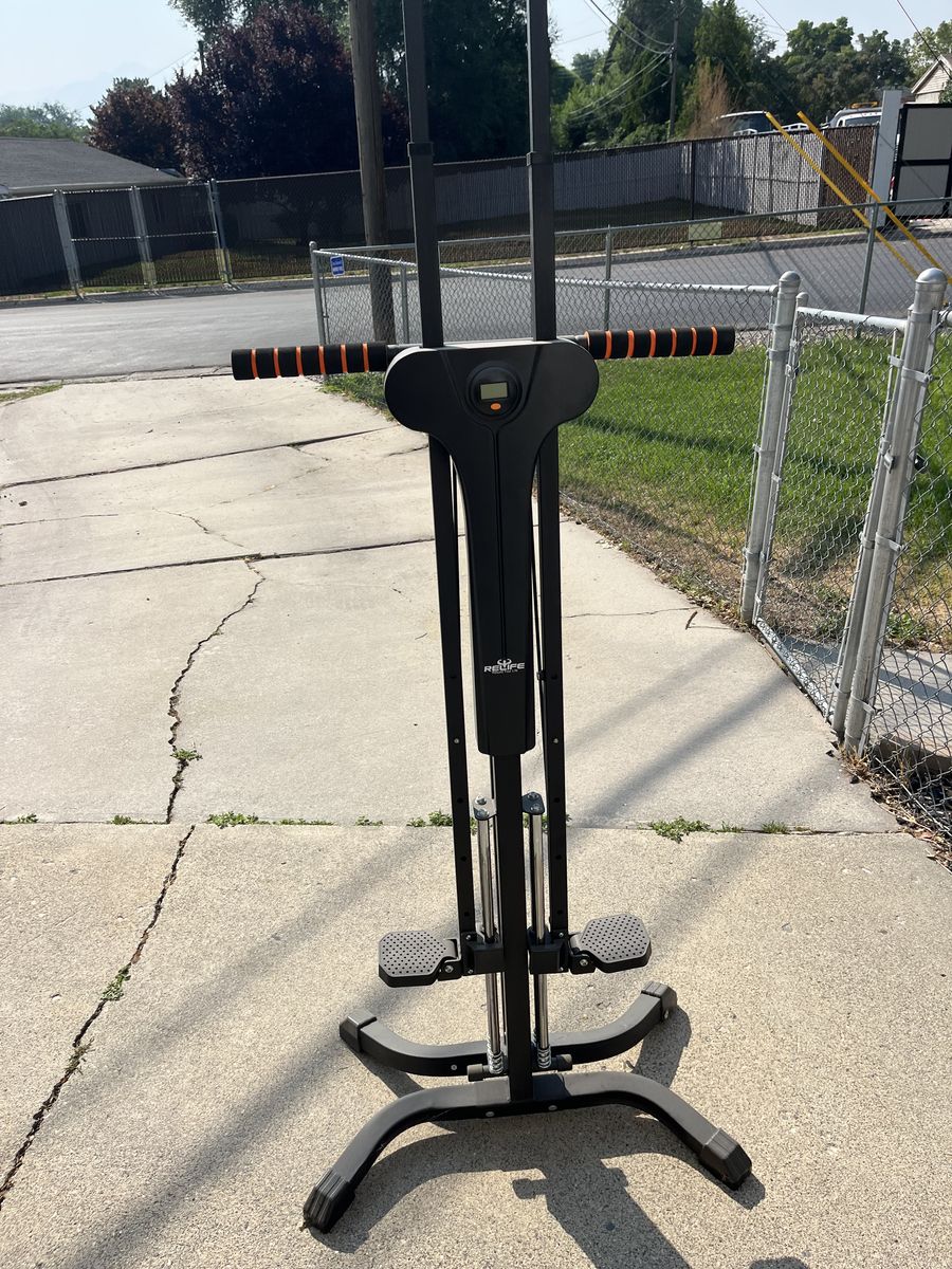 Vertical Climber Exercise Machine