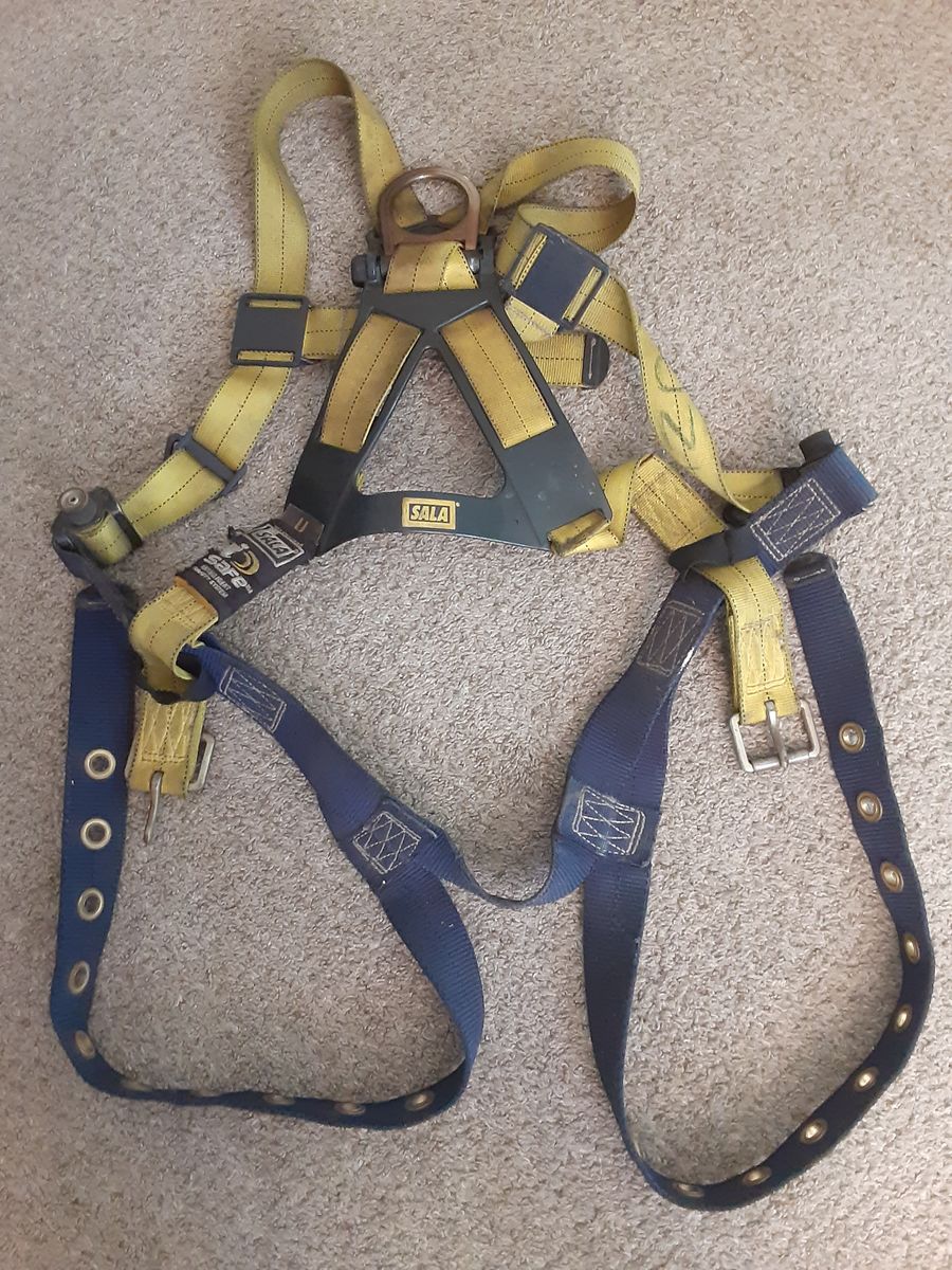 3M DBI SALA SAFE safety harness