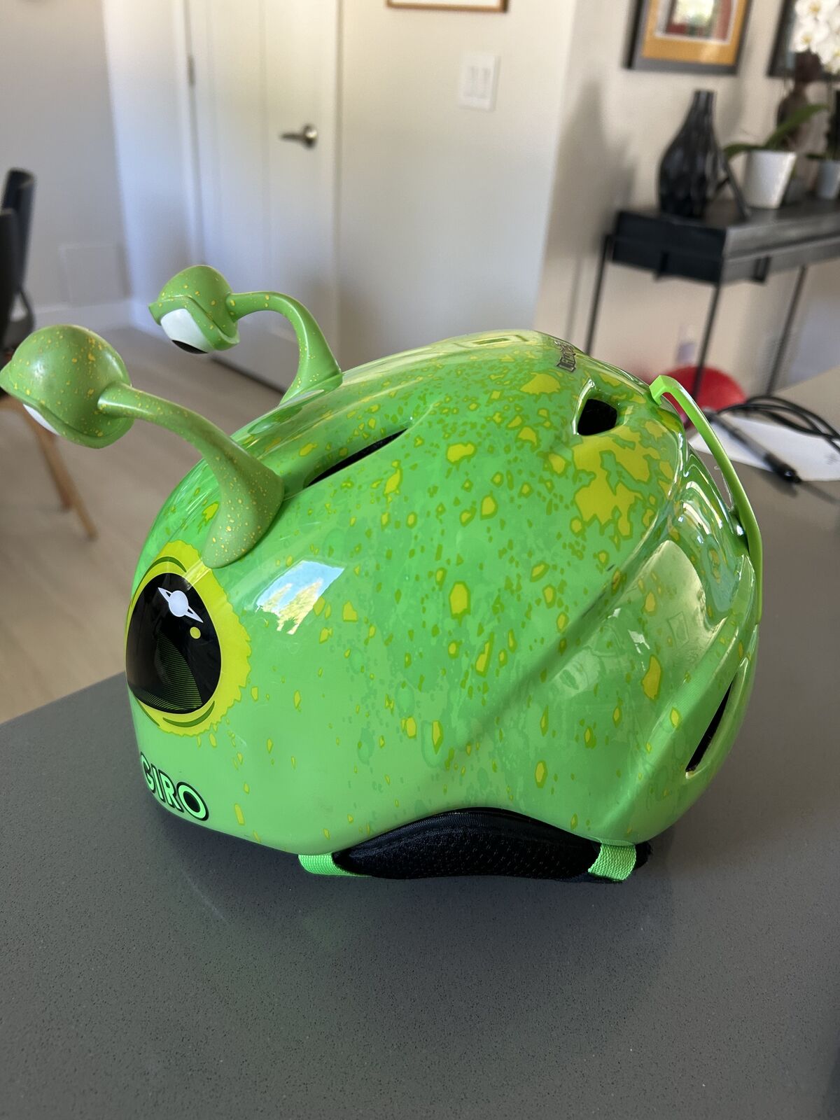 Giro XS Kids Alien Ski Helmet