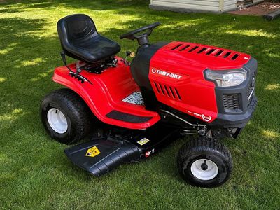 Troy-Bilt Pony 42' 7-Speed Automatic Riding Lawn Mower - Red
