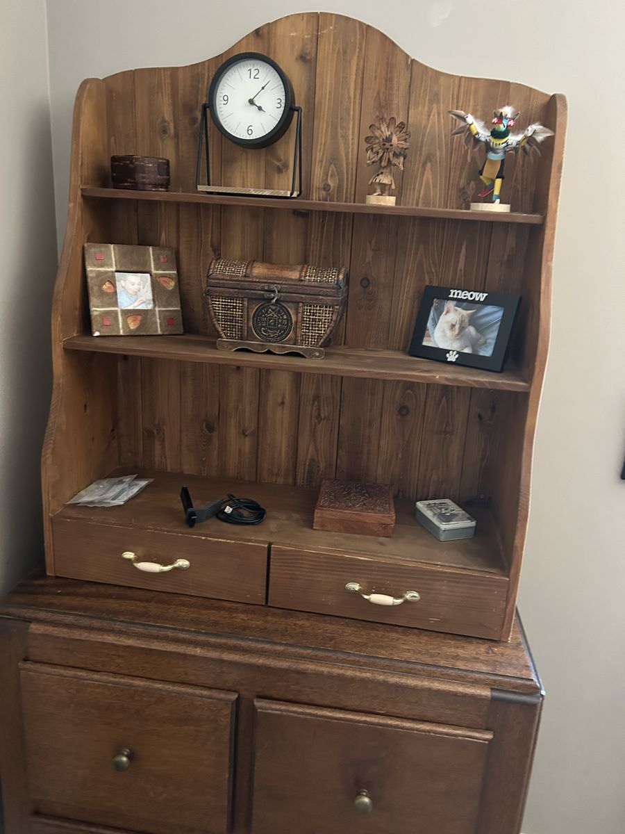 Hutch and Bureau (2)