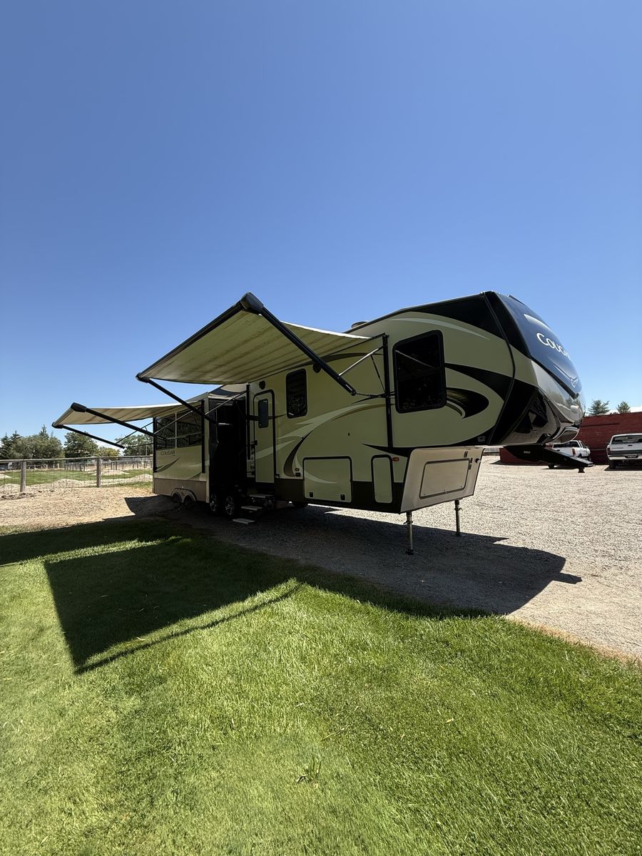 2018 Keystone Cougar M-369BHS