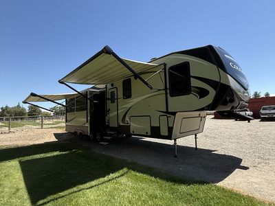 2018 Keystone Cougar M-369BHS