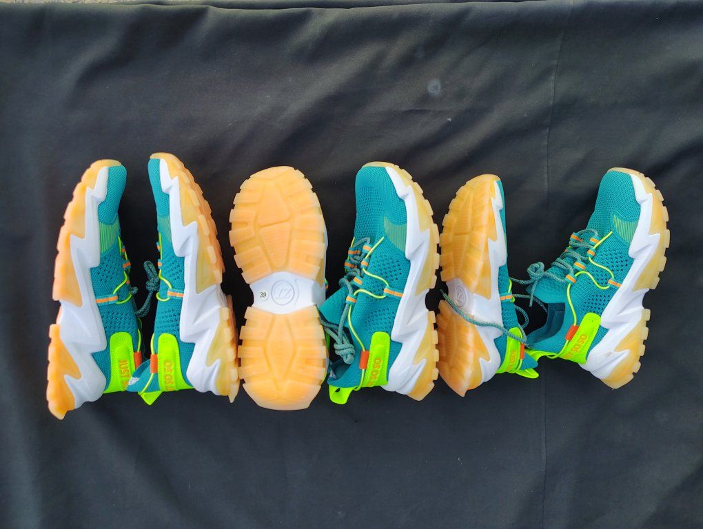 JUST SOSO Teal & Orange Mesh Chunky Sneakers with Translucent Soles - US  7 / Women's 9 (EU 39) and 40 EU 10 ....  NEW !