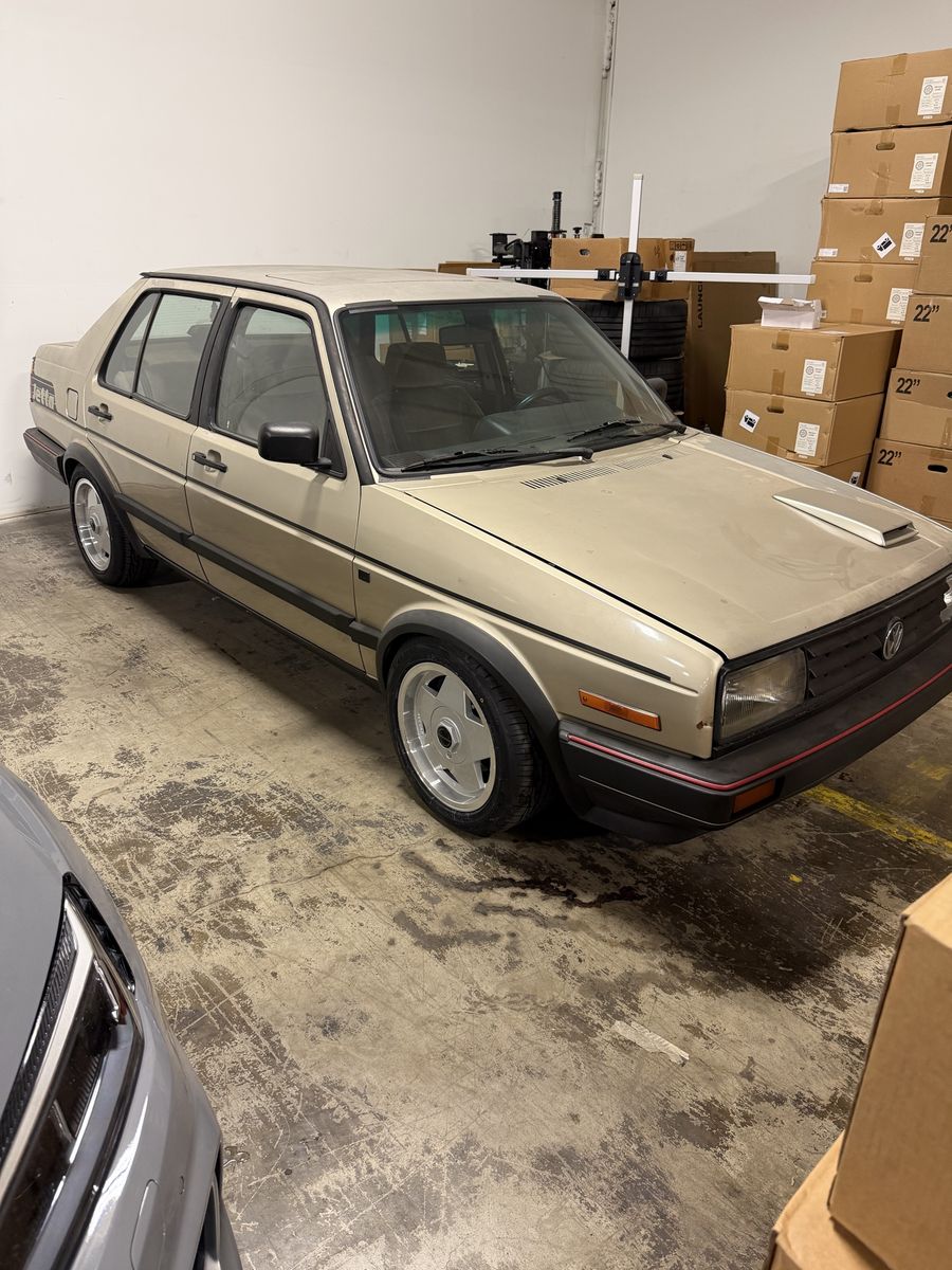 1988 VOLKSWAGEN JETTA