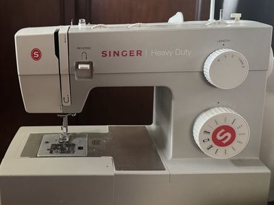 Singer Heavy duty