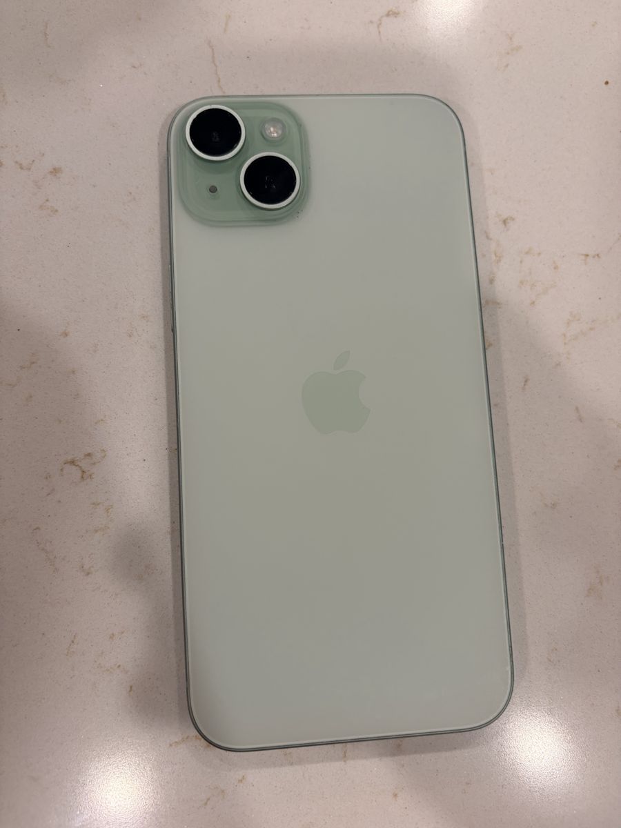 Apple iPhone 15 - Light Green, 128 GB Unlocked Smartphone, Excellent Condition