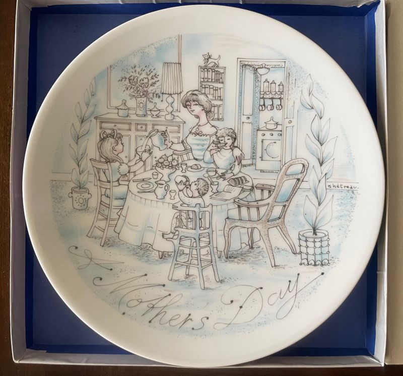 Mother's Day 1973 Haviland Limoges Collector Plate "Breakfast" 1st in Series