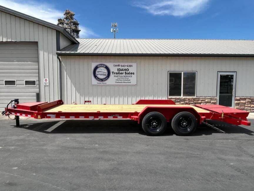 2025 Load Trail CB 83x22 Tandem Axle Equipment Trailer Max Ramps 16k