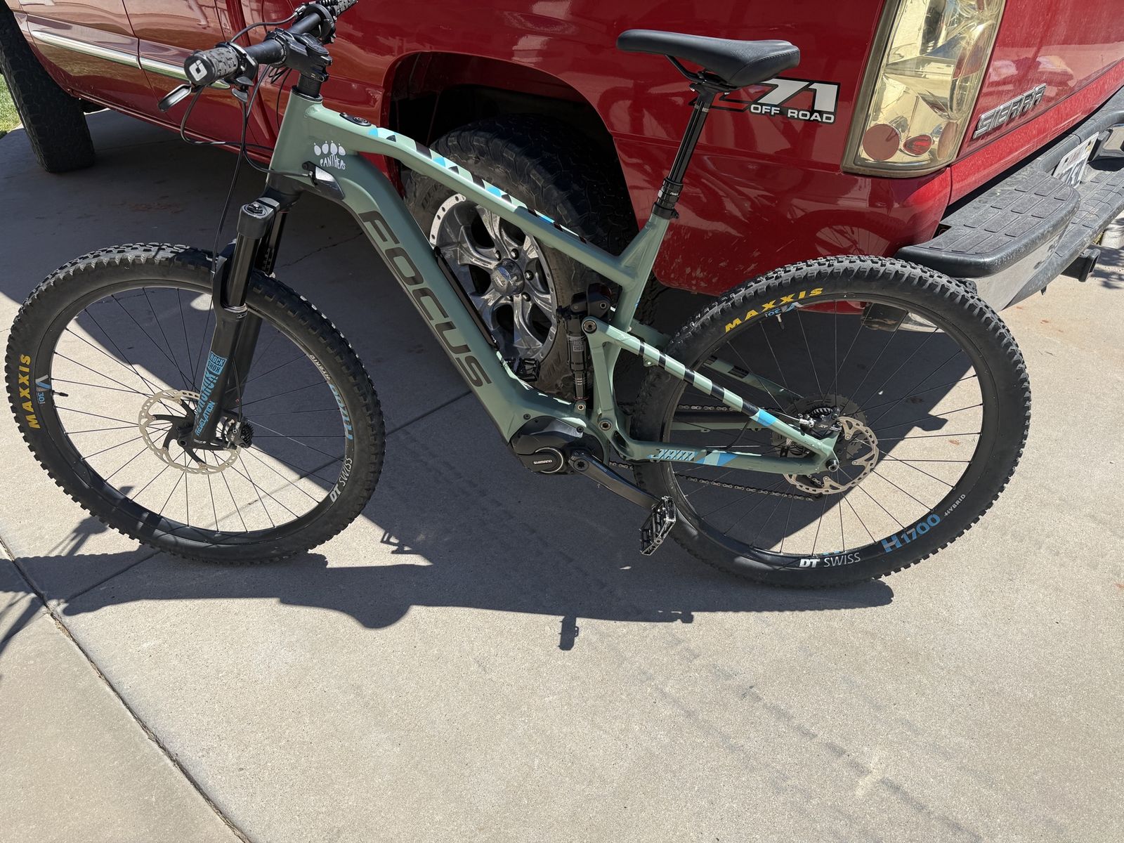 Focus Jam² Electric Mountain Bike - Full Suspension, Olive Green, Great Condition