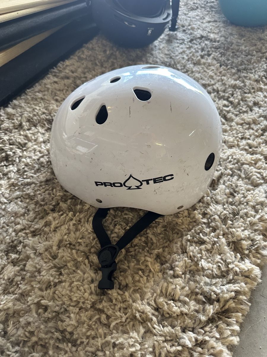 Pro-Tec The Classic Skate Helmet White Size XL 59-60cm
