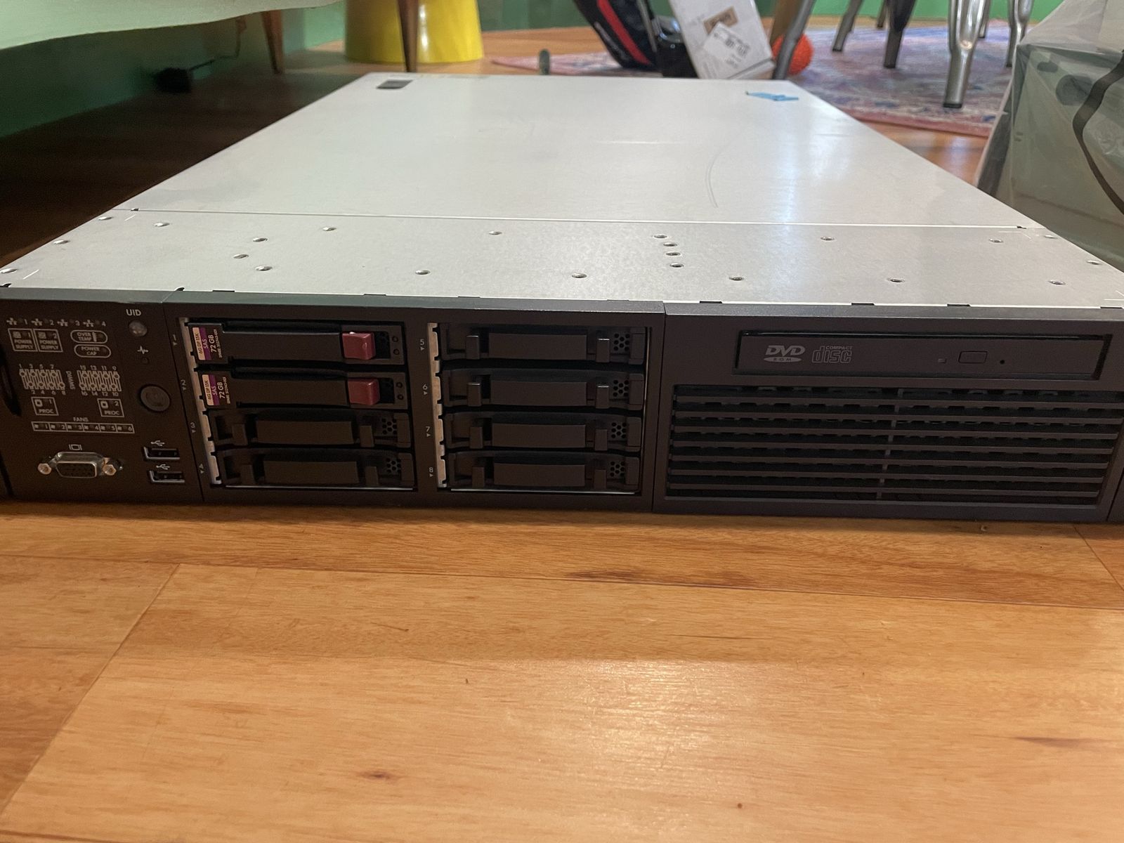 HP DL385 G6 server