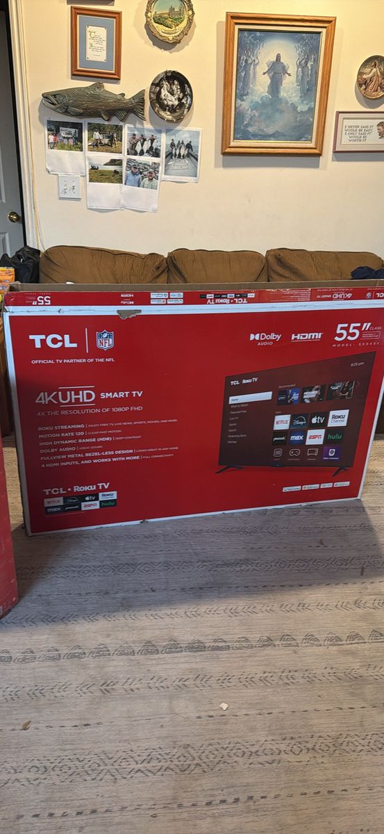 TCL 55 Class 4K UHD Smart Roku TV Model 55S451