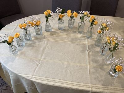 32 Small Glass Vases for Rent