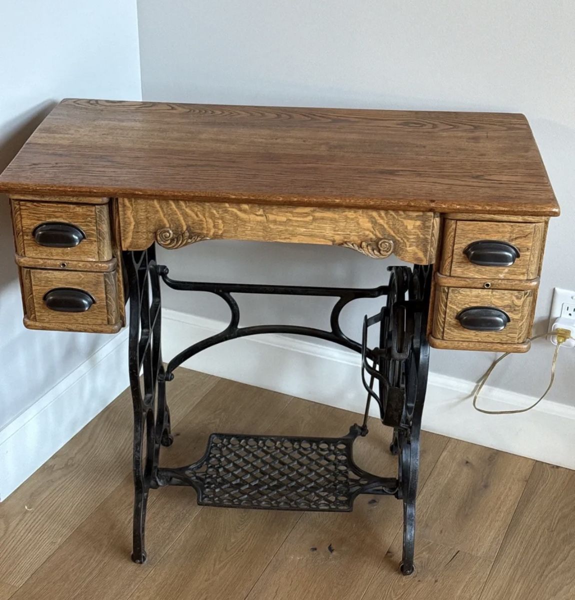 Sewing Machine Table