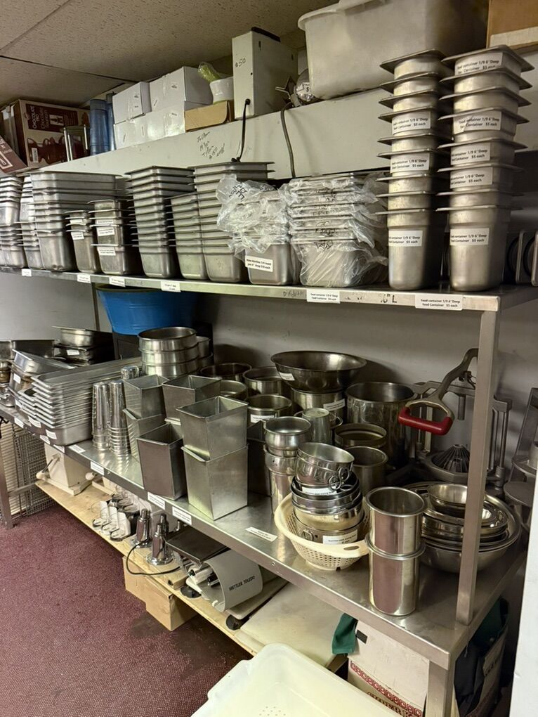 Used Stainless Stee 1/3 Pans 4'' deep For Sandwich &steam tables more than 100 in stock