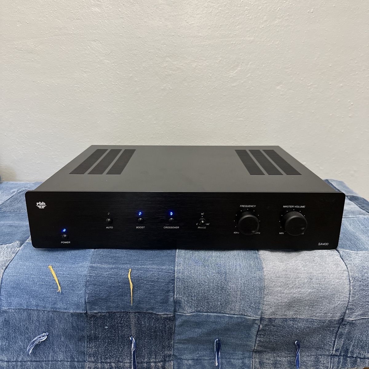 rbh SA 400 800W 2-Channel Power Amplifier Analog Black Stereo RCA Banana Outputs