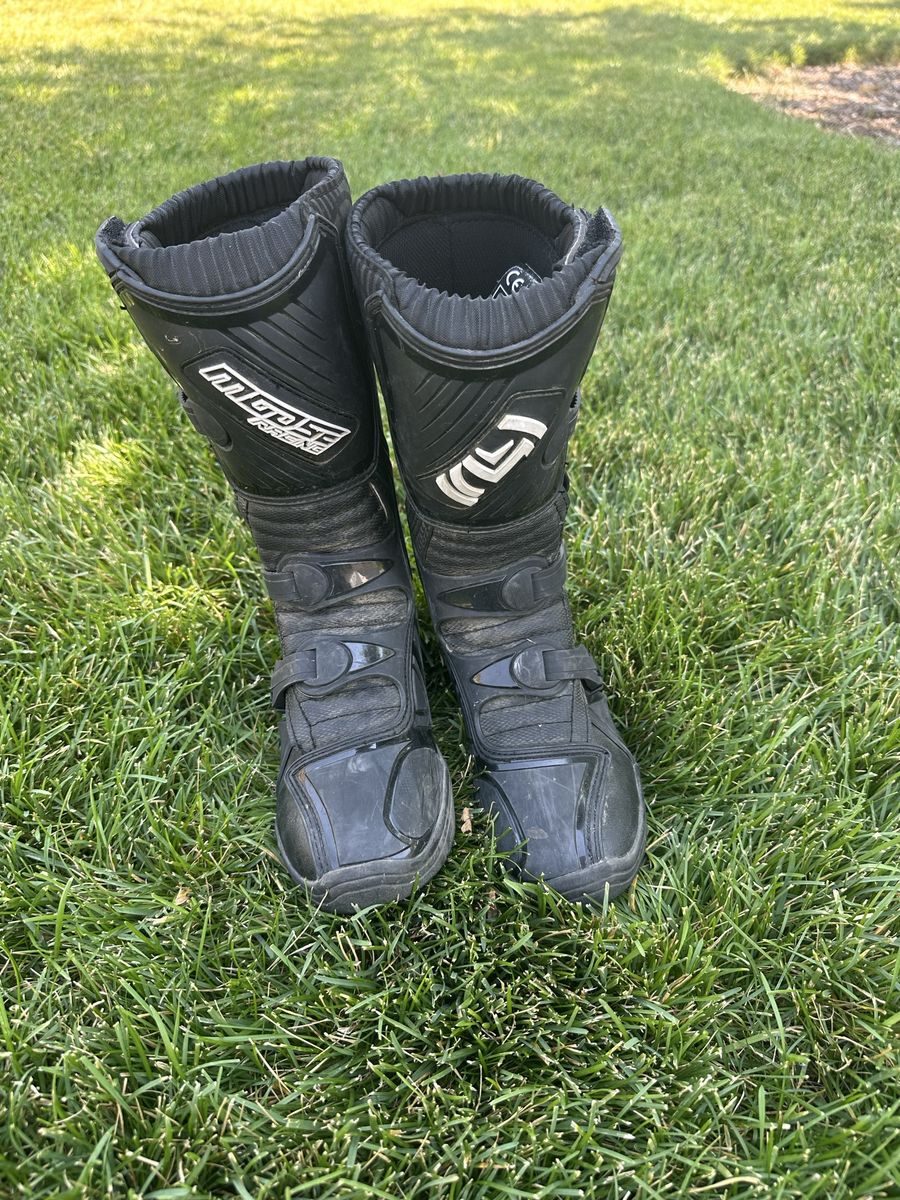 Youth Motorcycle Boots, size 4