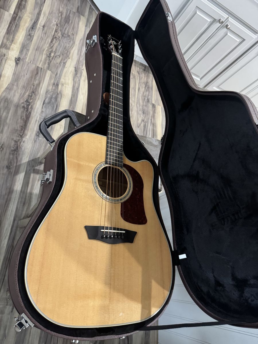 Washburn HD100SWCEK Acoustic Electric Guitar with Hardshell Case. Like new condition. 