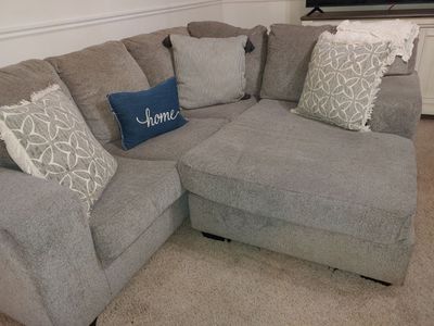 Couch In Excellent Condition