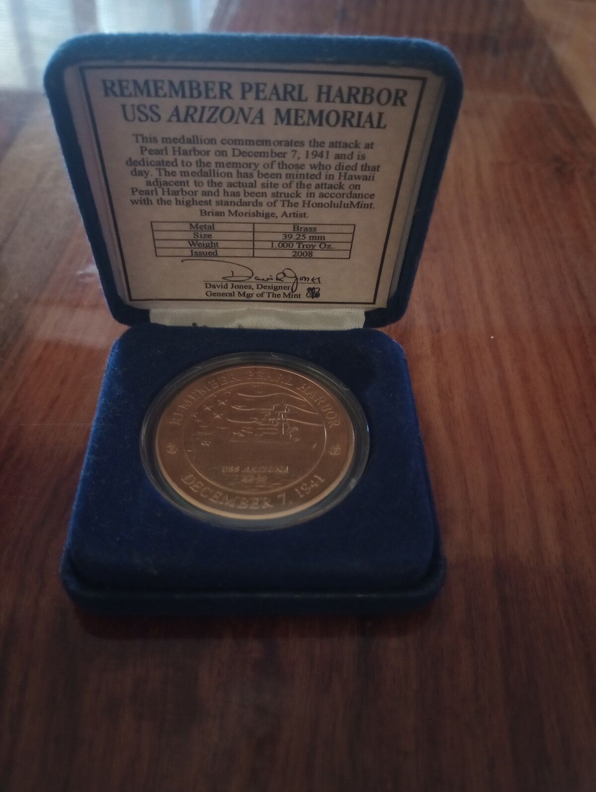 USS ARIZONA Remember Pearl Harbor Medallion