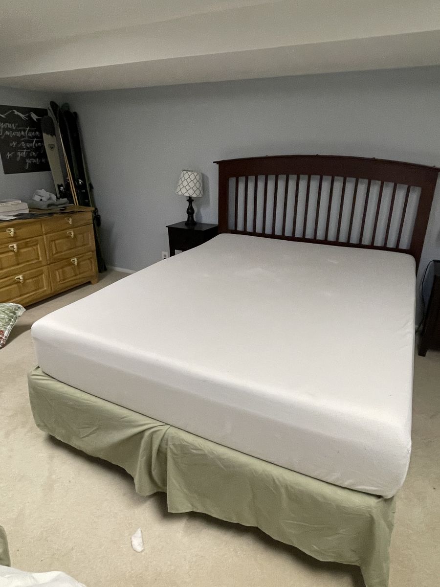 Queen memory foam mattress, box spring, metal bedframe with headboard