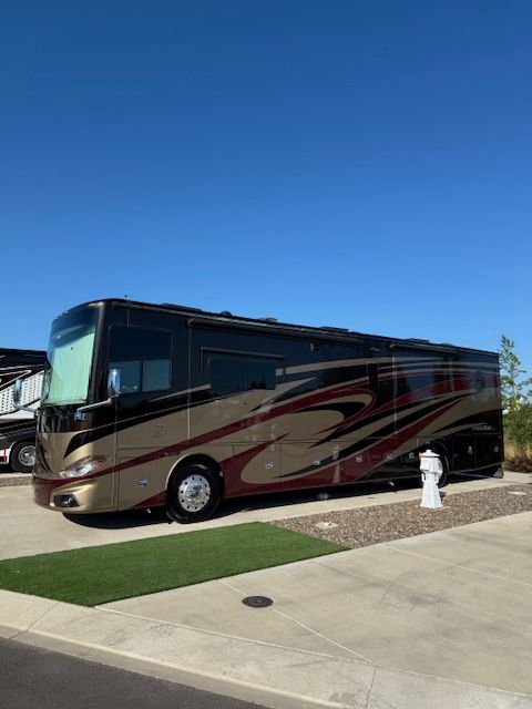 2018 Tiffin Phaeton 40IH Diesel Pusher