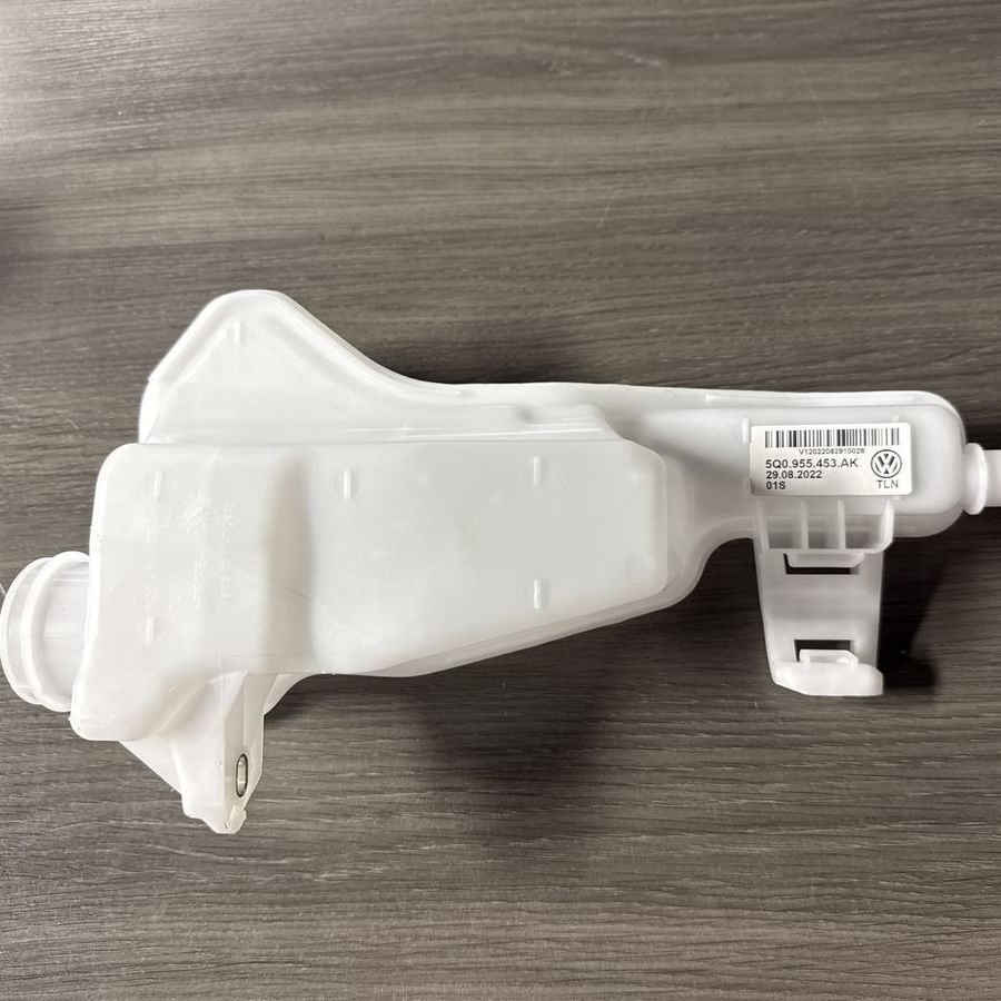 OEM Volkswagen Windshield Washer Fluid