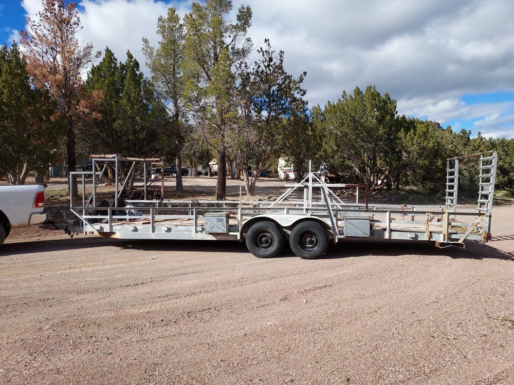 25' by 7' double axle heavy duty trailer