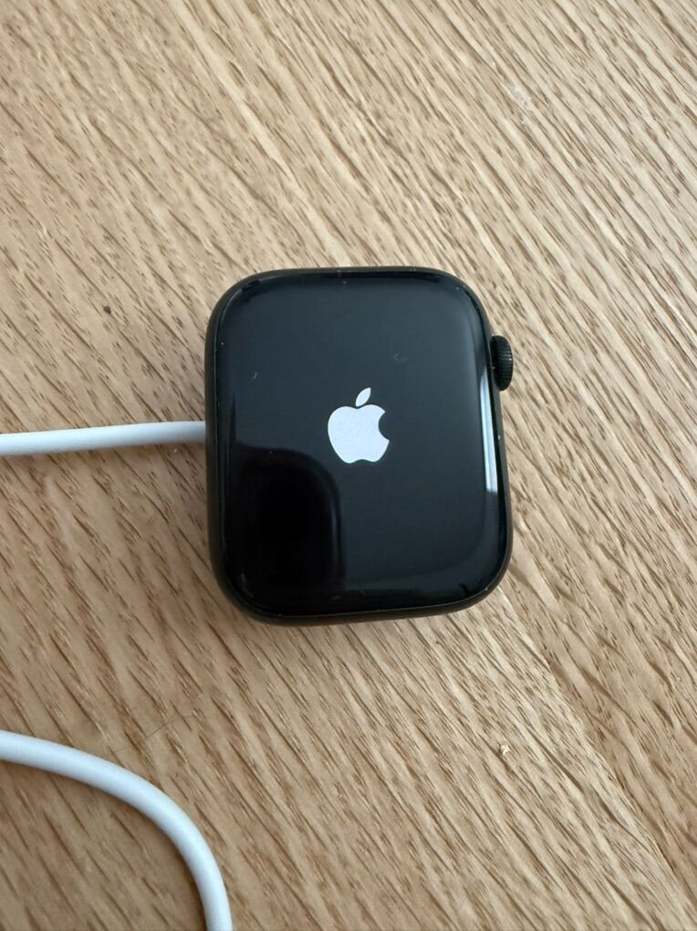 Apple Watch Series 7 45MM Green Aluminum GPS