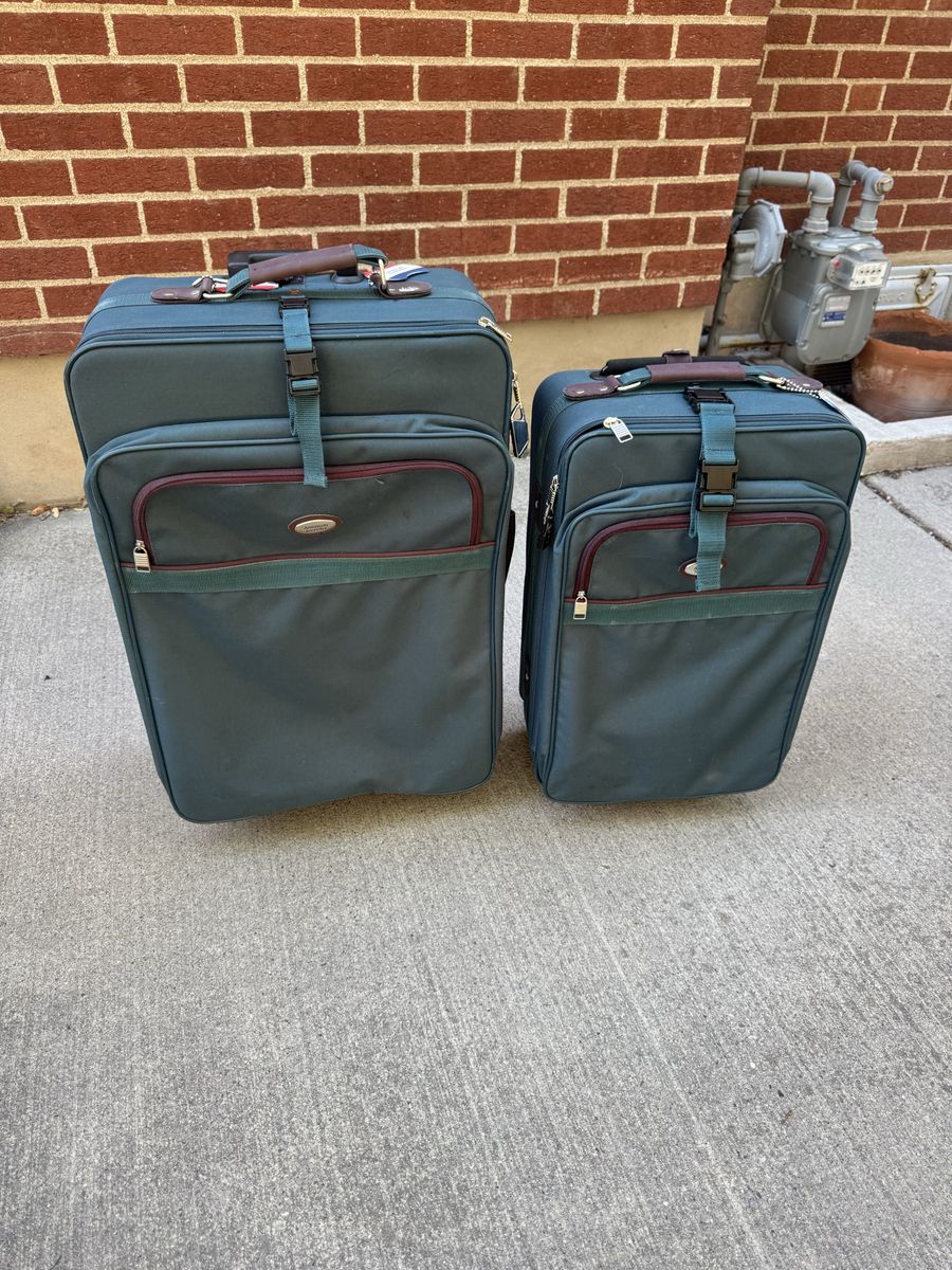 American Tourister 2-Piece Rolling Suitcase Set Softside Luggage Teal