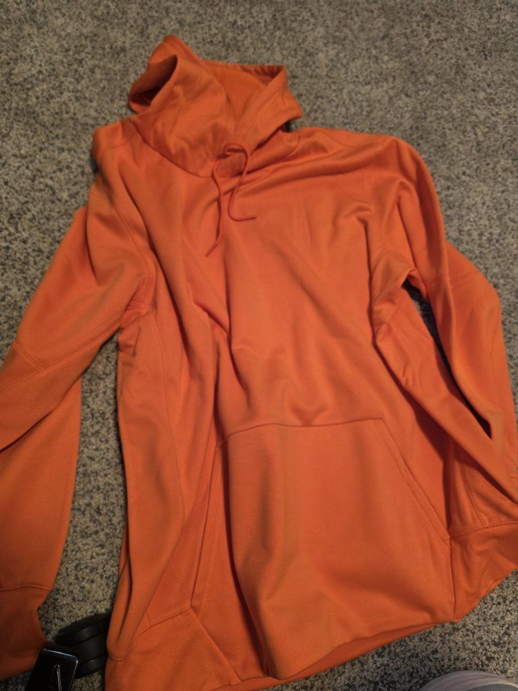 brand new Nike 2XL hoodie and t-shirts