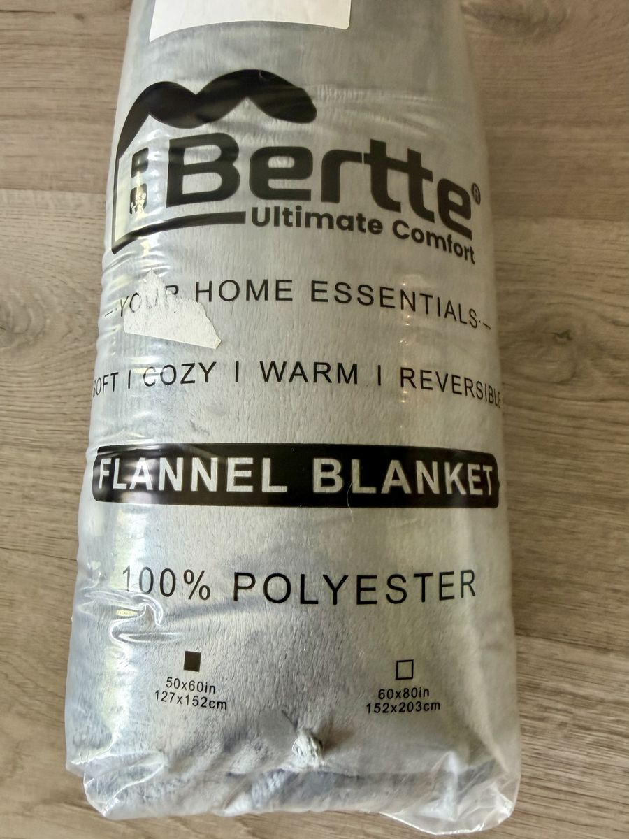 Bertte Flannel Blanket 50x60 Throw | Gray | Brand New Sealed | Lehi