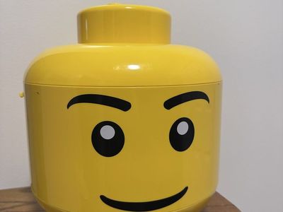 Lego storage head