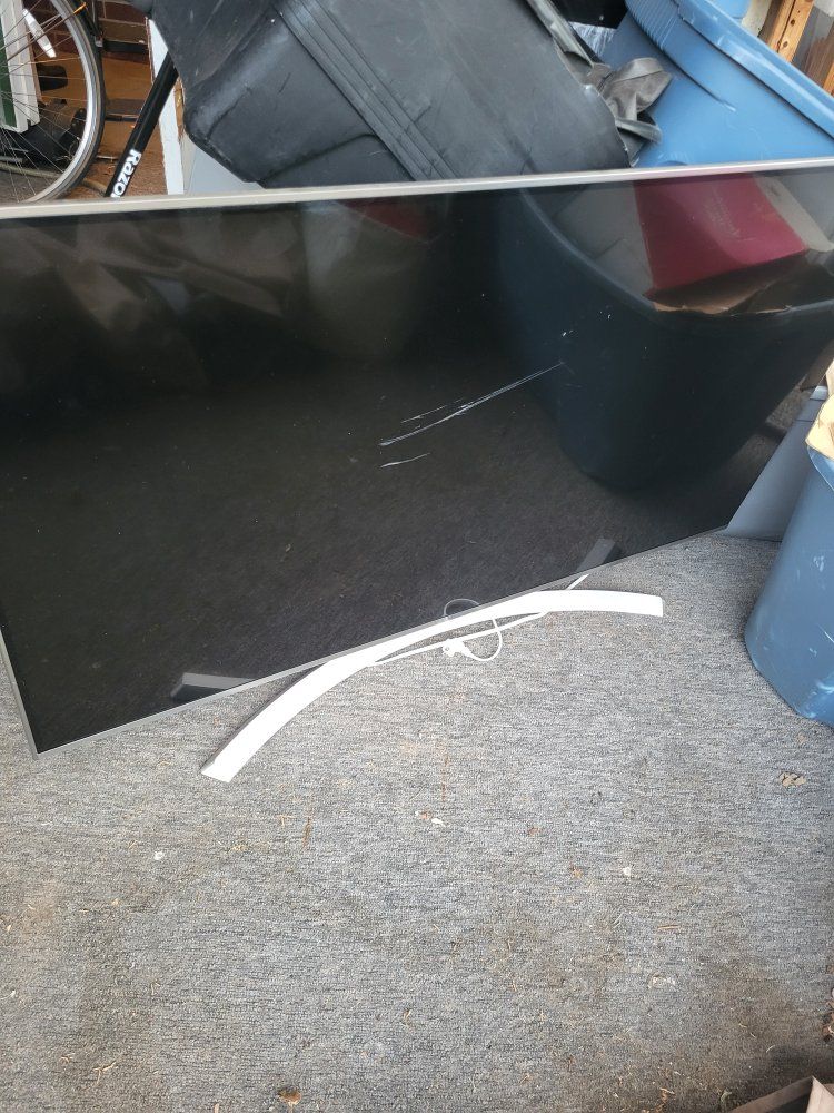 Free Large Flat Screen TV - Damaged Screen, Stand has a spider web effect on screen