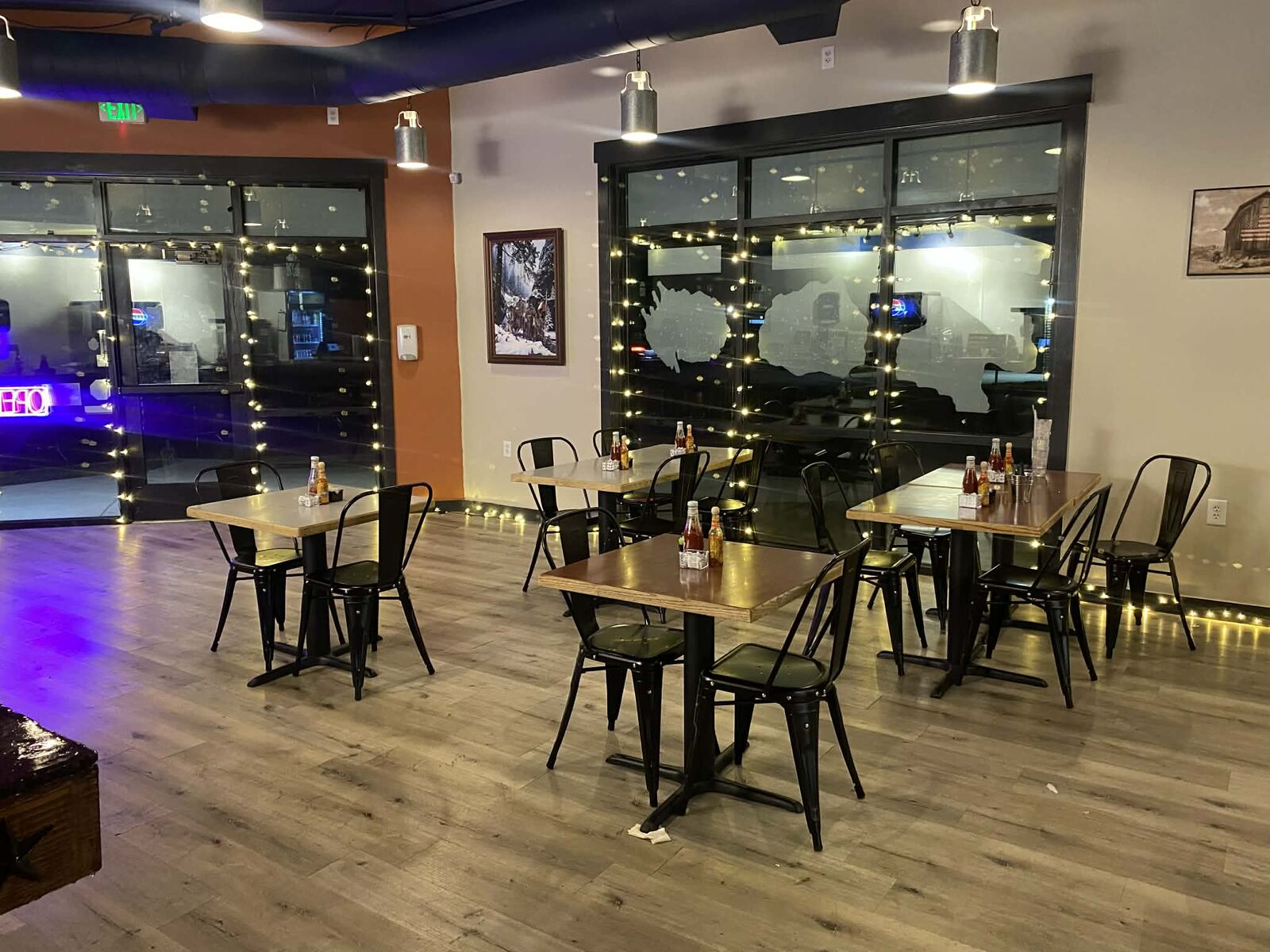 Bakery / Food Vendor Space Inside Restaurant – $1,500/mo